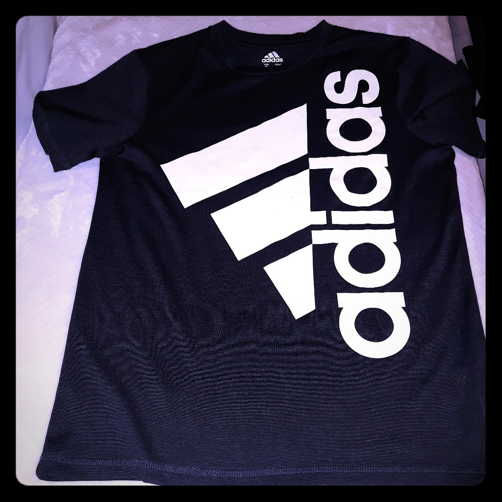 Adidas boy short sleeve